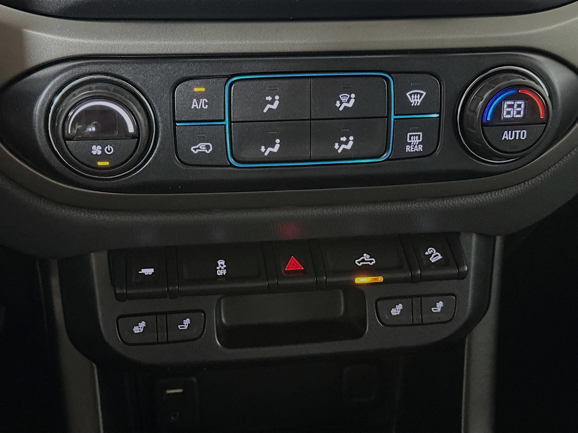2017 Chevrolet Colorado Z71 photo 15