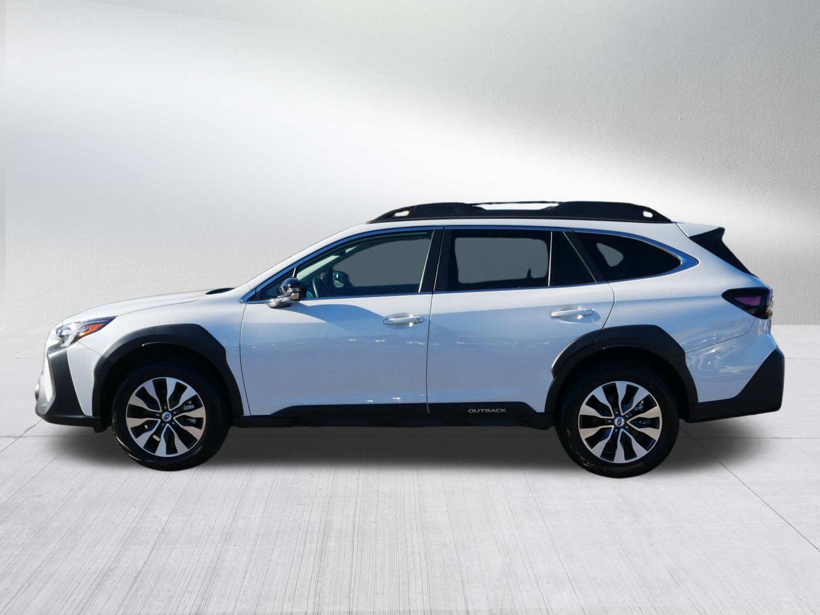 2024 Subaru Outback Limited photo 2
