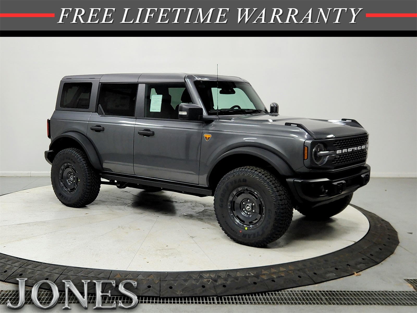 2025 Ford Bronco 4-Door Badlands's photo