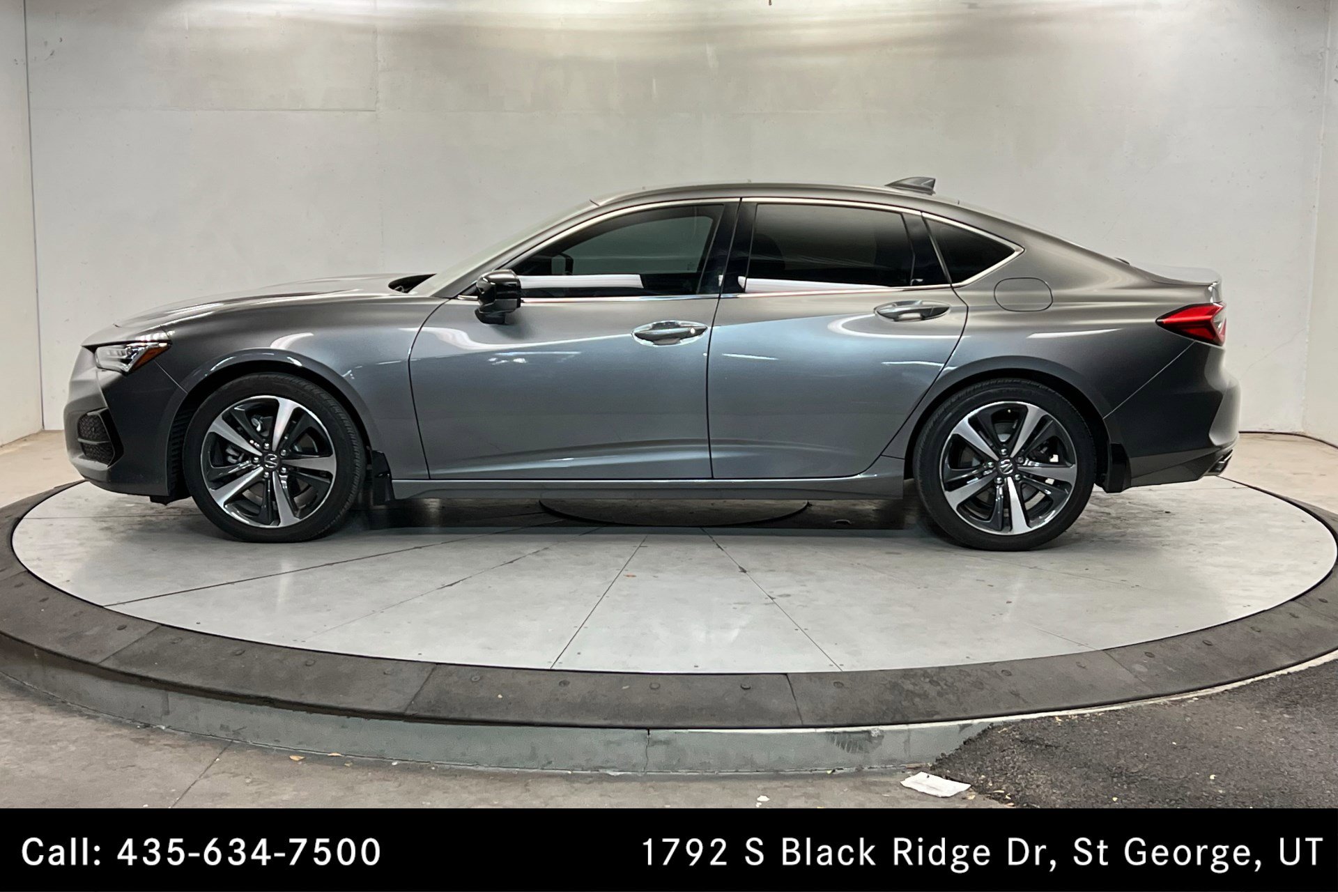 2025 Acura TLX Technology photo 2