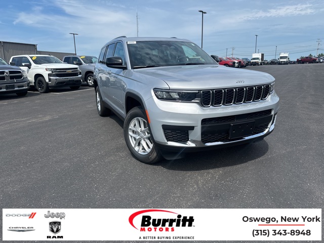 2025 Jeep Grand Cherokee L Laredo's photo