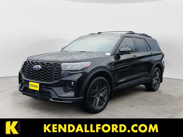 2025 Ford Explorer ST-LINE's photo