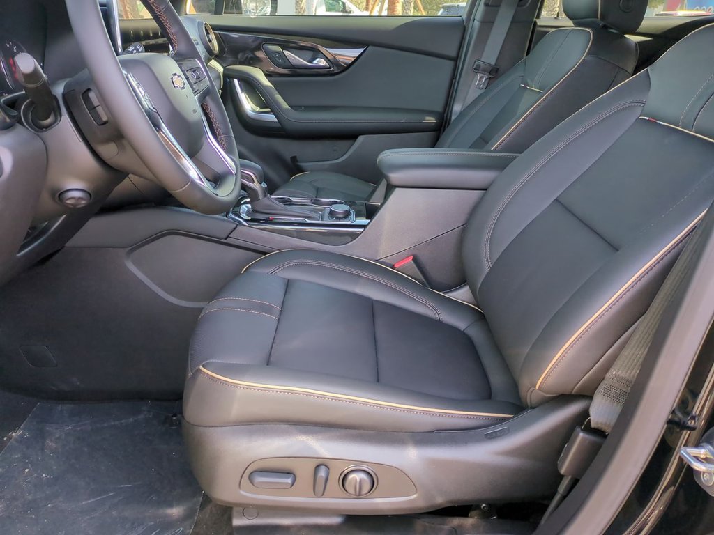 2025 Chevrolet Blazer Premier photo 18
