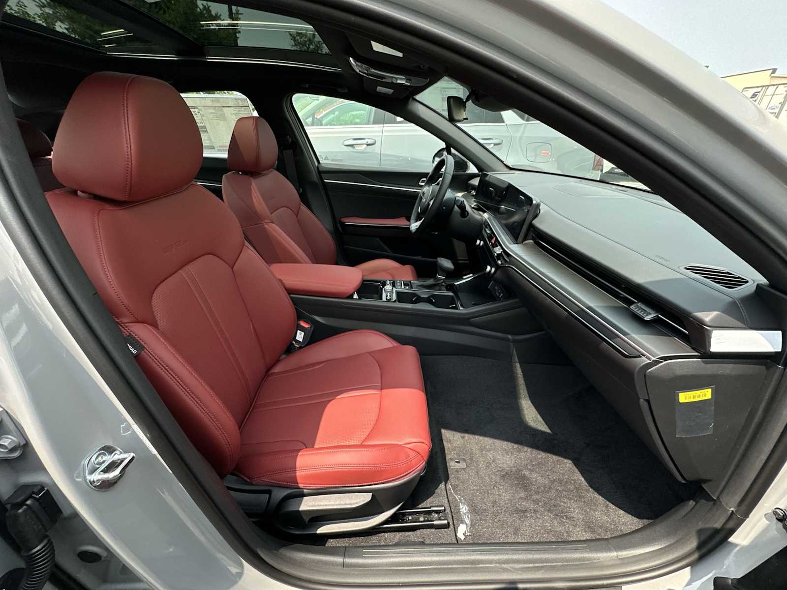 2025 Kia K5 GT-Line photo 25