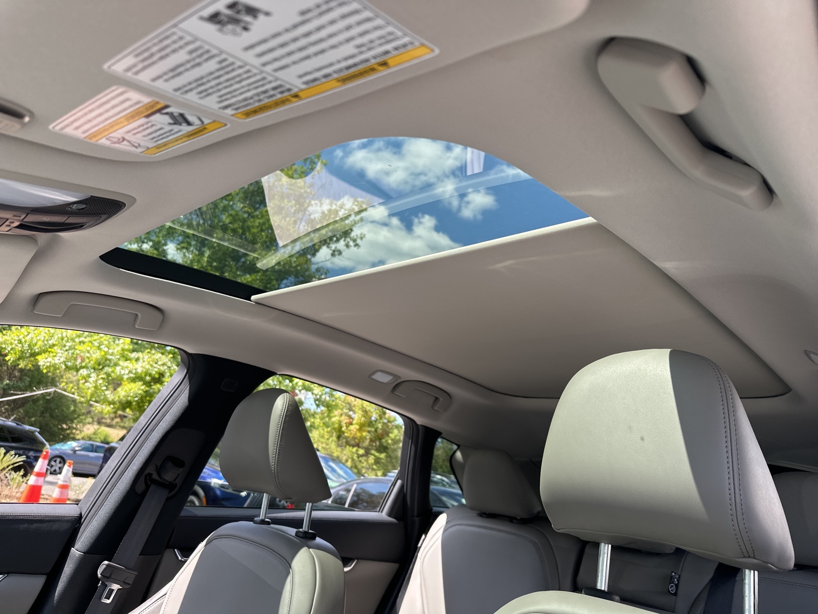 2025 Infiniti QX50 Luxe AWD photo 21