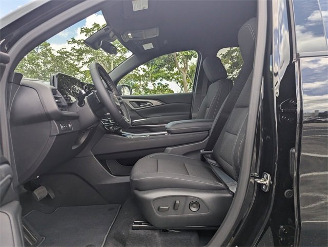 2026 Chevrolet Traverse photo 6