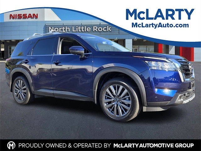 2024 Nissan Pathfinder SL's photo