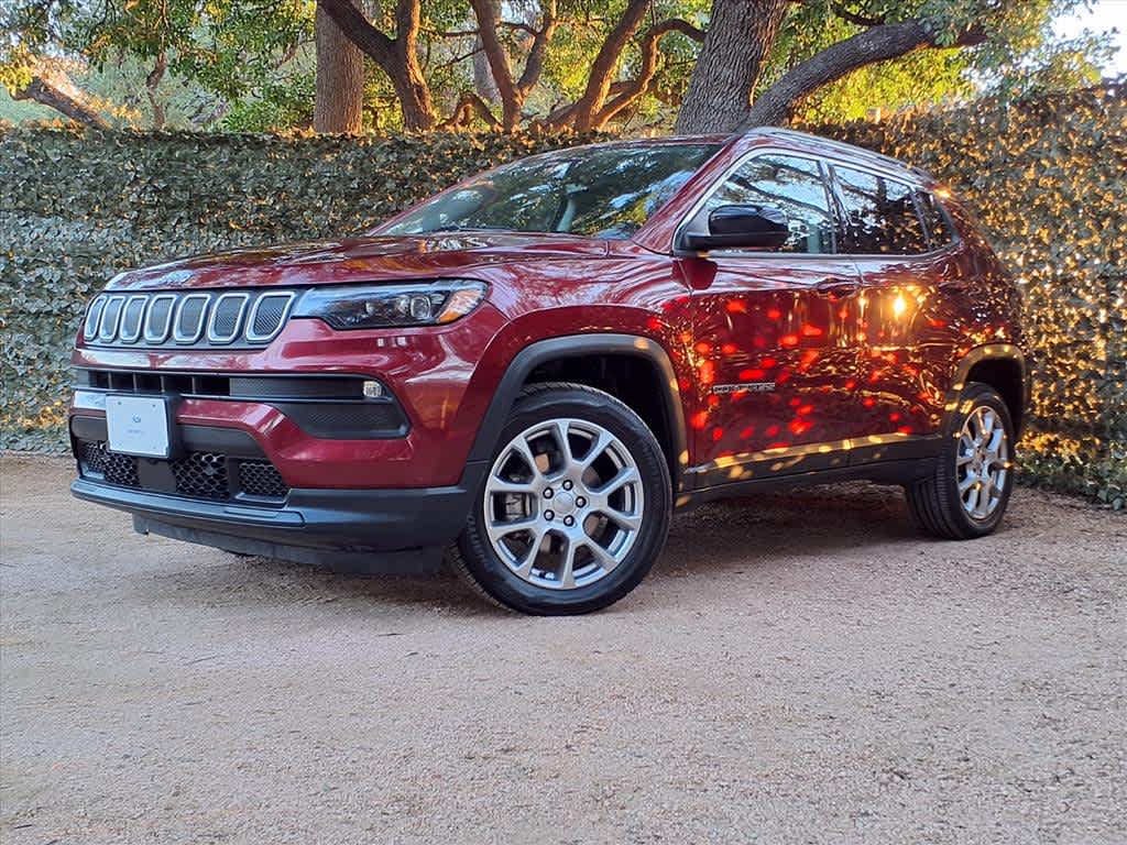 2022 Jeep Compass Latitude Lux