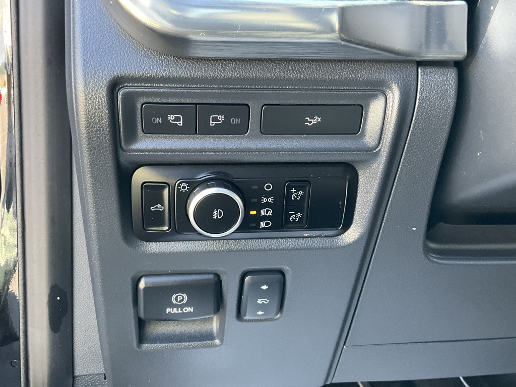 2023 Ford F-150 Lariat photo 17