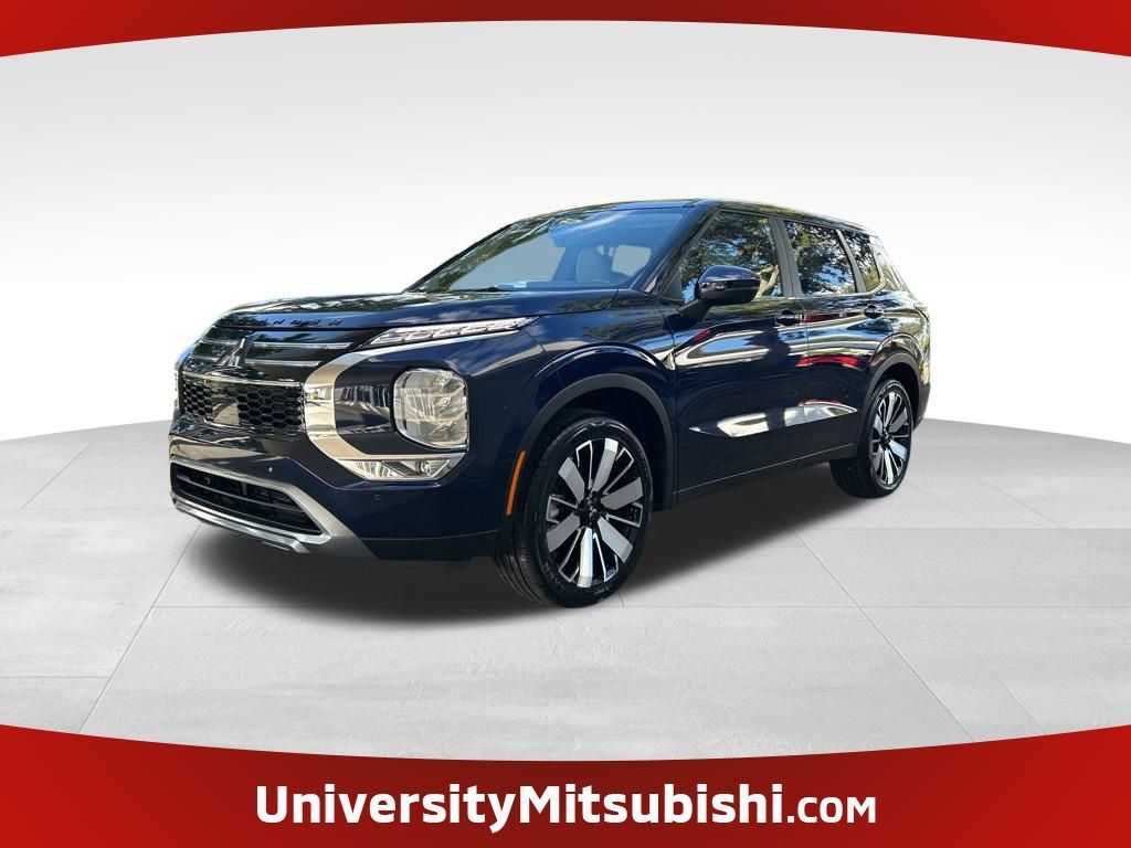 2025 Mitsubishi Outlander SE's photo