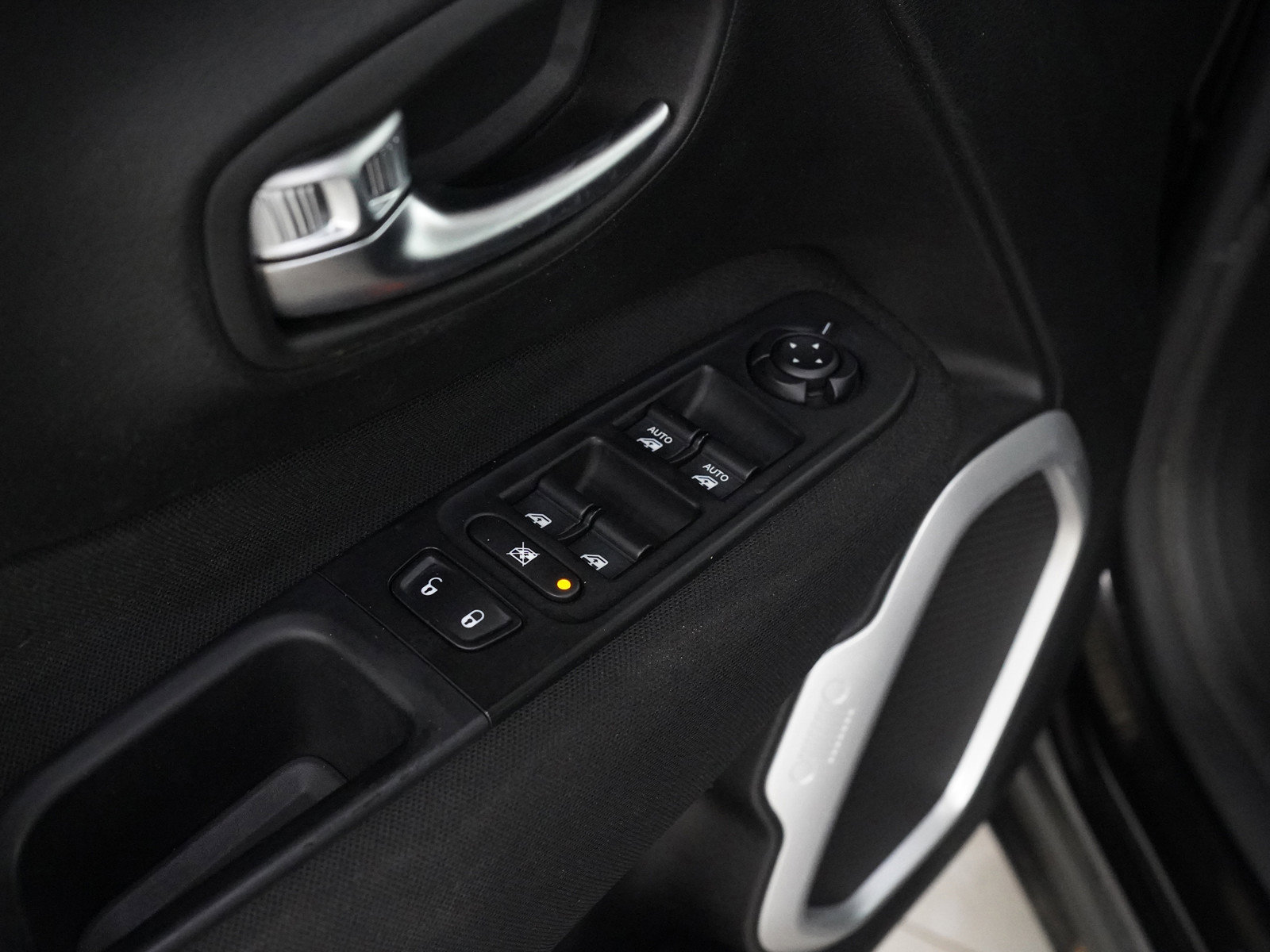 2021 Jeep Renegade Latitude photo 17