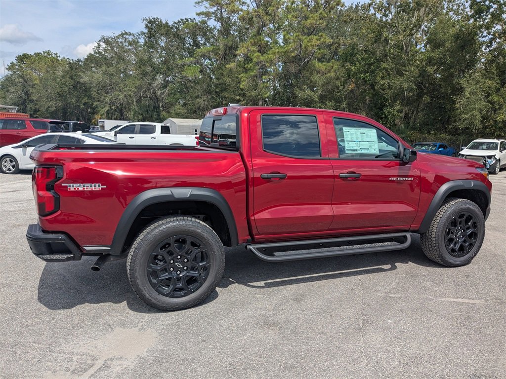 2026 Chevrolet Colorado Trail Boss photo 2