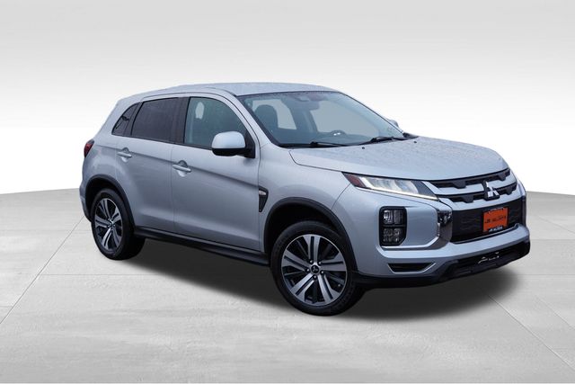 2021 Mitsubishi Outlander Sport ES's photo