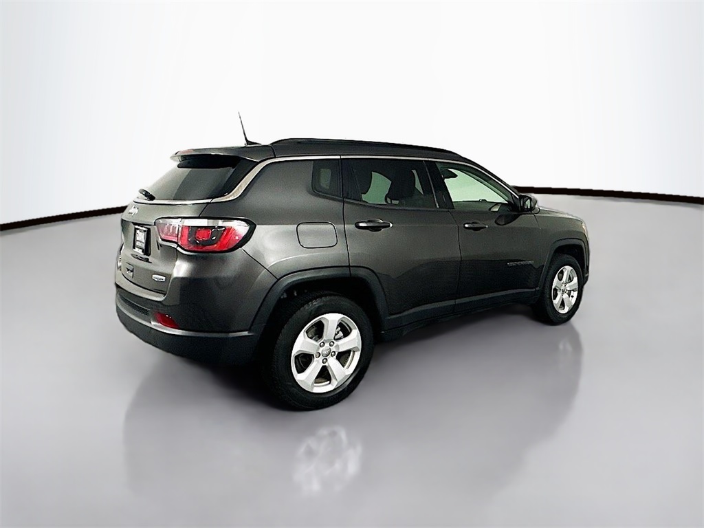 2018 Jeep Compass Latitude photo 11