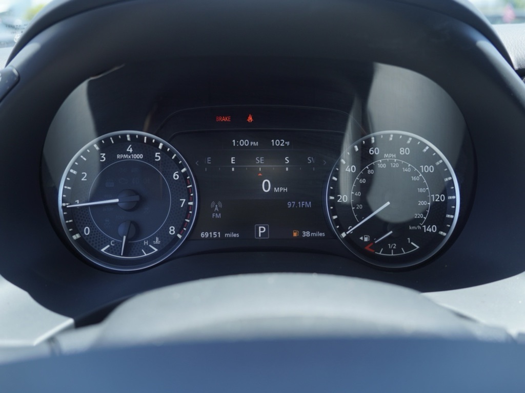 2022 Nissan Armada SV photo 13