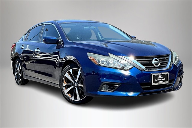 2016 Nissan Altima SR