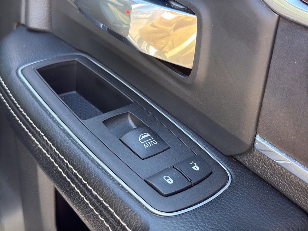 2024 Ram 3500 Laramie photo 23