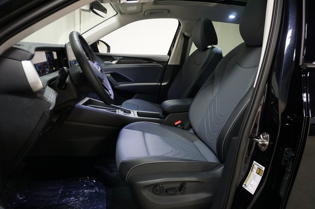 2025 Volkswagen Tiguan SE photo 7