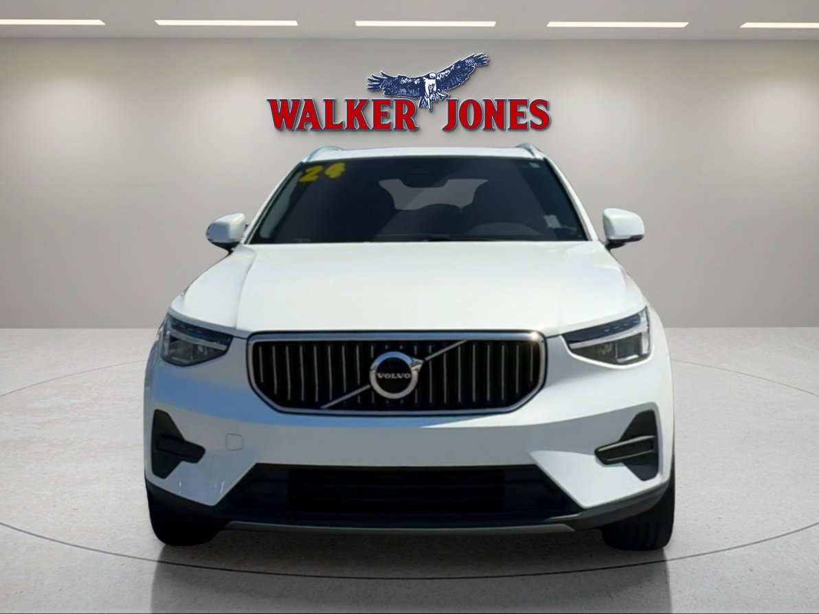 2024 Volvo XC40 AWD Core photo 7