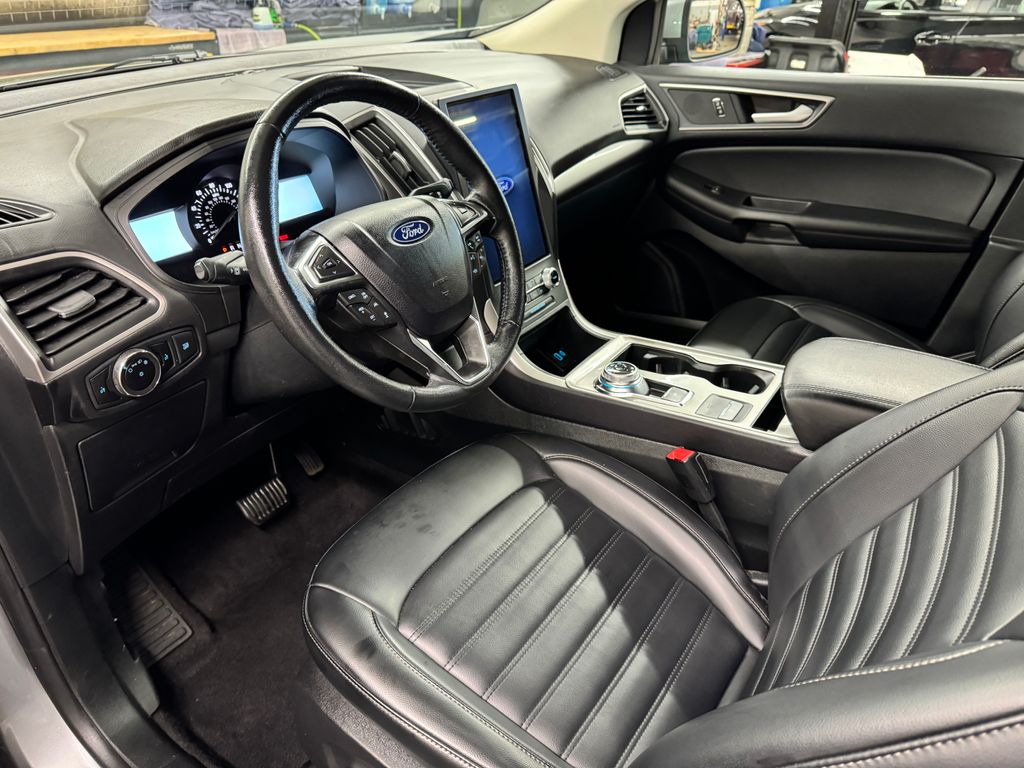 2024 Ford Edge SEL photo 13