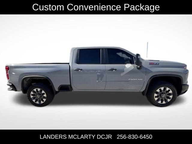2024 Chevrolet Silverado 2500HD Custom photo 4