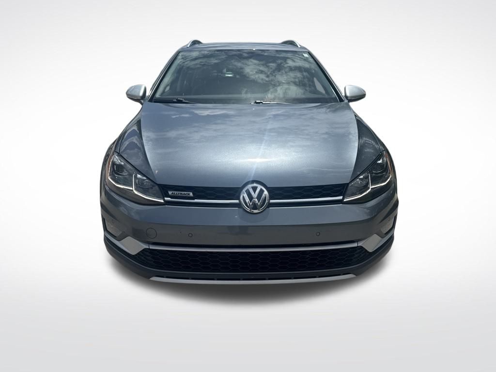 2019 Volkswagen Golf Alltrack TSI SEL photo 2