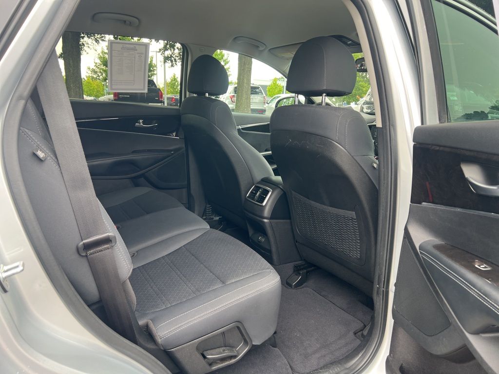 2018 Kia Sorento L photo 15