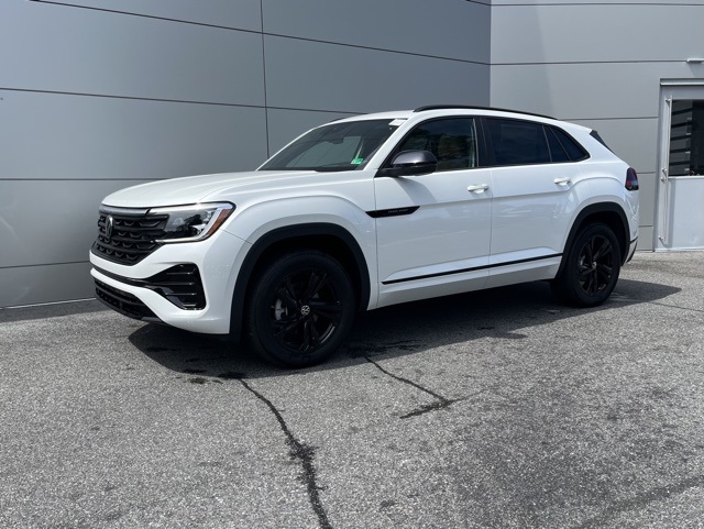 2025 Volkswagen Atlas Cross Sport SEL R-Line photo 12