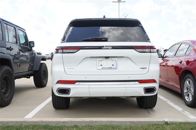 2025 Jeep Grand Cherokee Summit photo 8