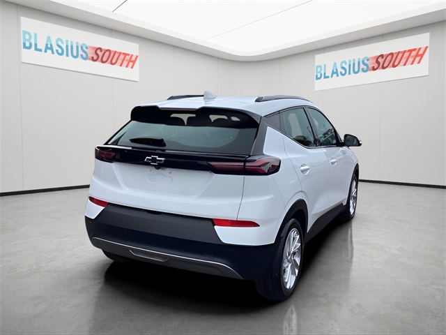 2022 Chevrolet Bolt EUV photo 3