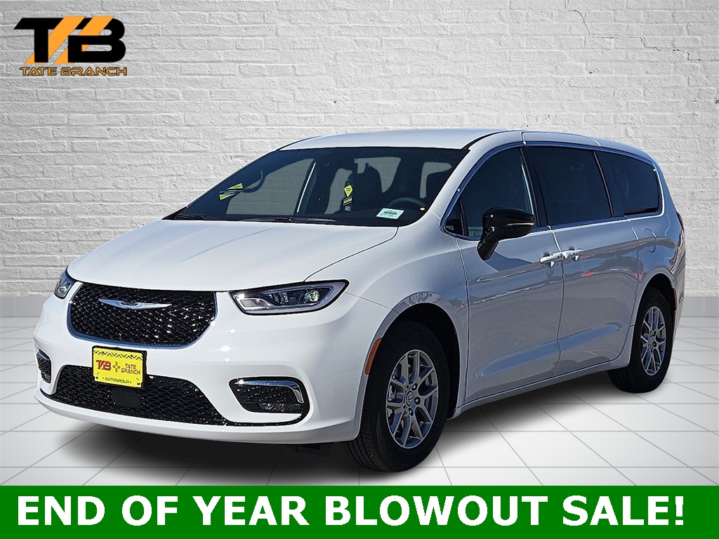 2026 Chrysler Pacifica Select's photo