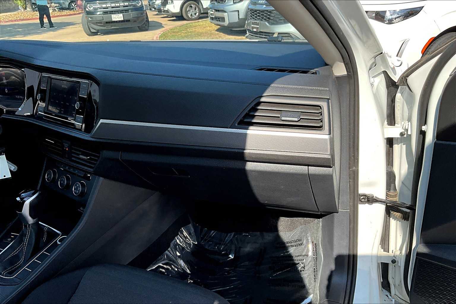 2024 Volkswagen Jetta S photo 15