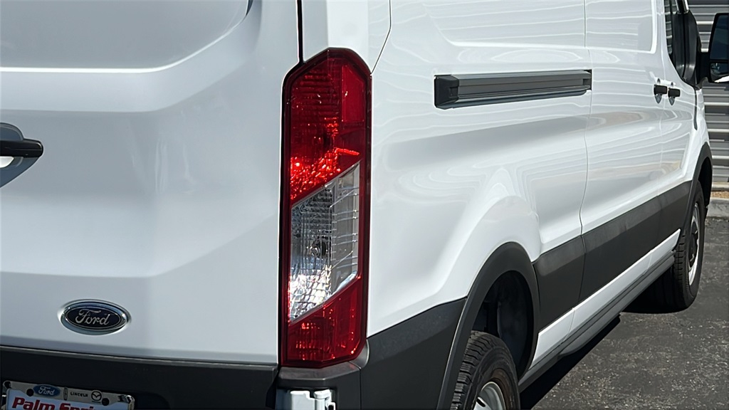 2025 Ford Transit photo 4