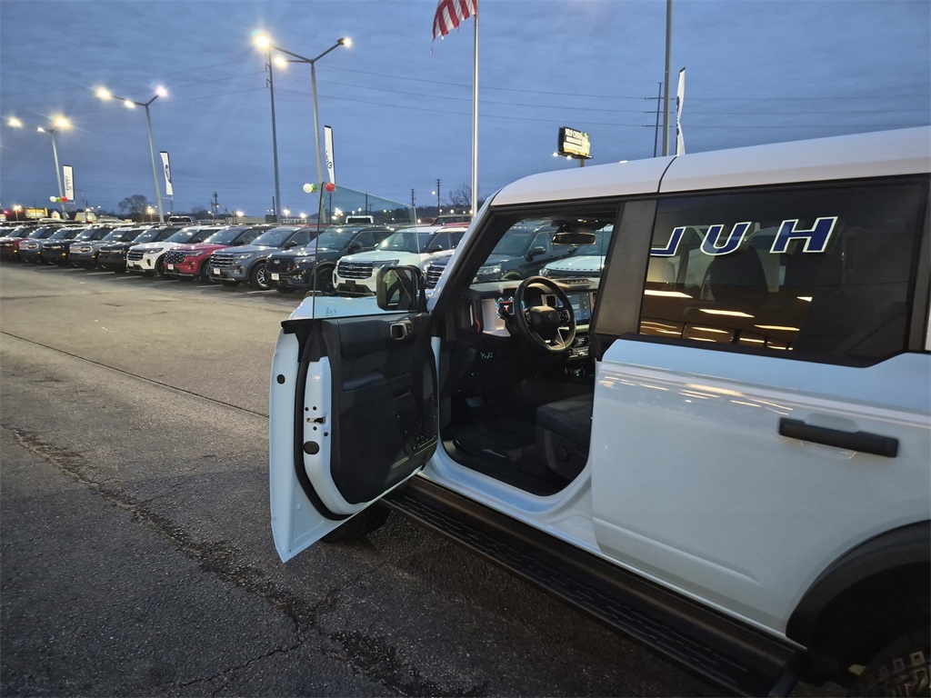 2025 Ford Bronco Heritage First Edition photo 3