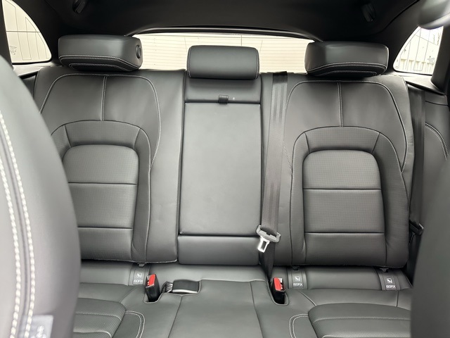 2026 Jaguar F-PACE P250 R-Dynamic S photo 34