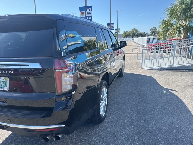 2021 Chevrolet Suburban High Country photo 6