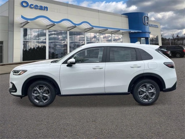 2026 Honda HR-V LX photo 2