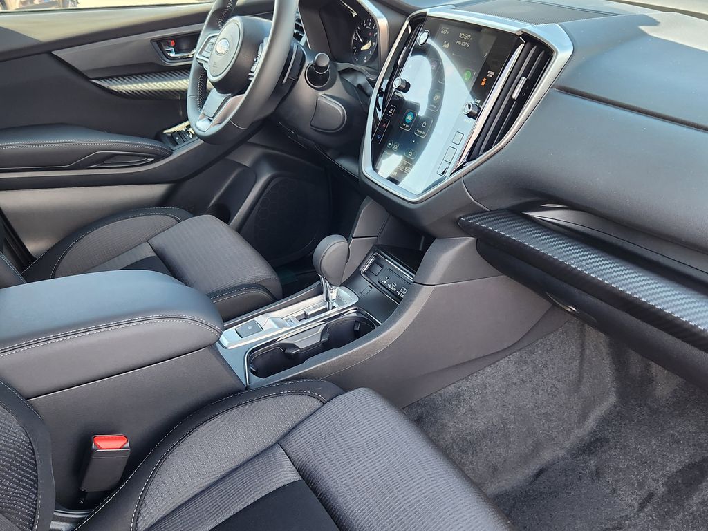 2025 Subaru Ascent Premium photo 17