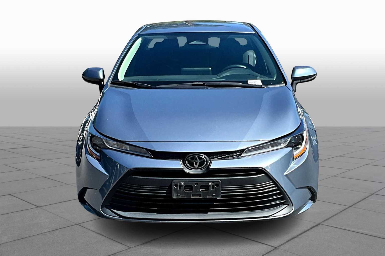 2024 Toyota Corolla LE photo 3
