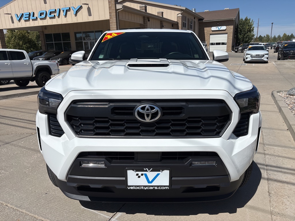 2024 Toyota Tacoma TRD Sport photo 2