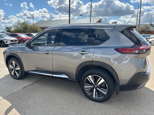 2023 Nissan Rogue SL photo 5