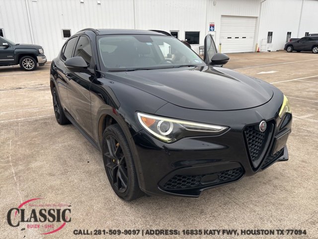 2019 Alfa Romeo Stelvio Sport's photo