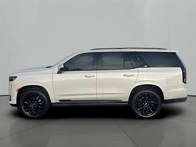 2021 Cadillac Escalade Sport photo 2