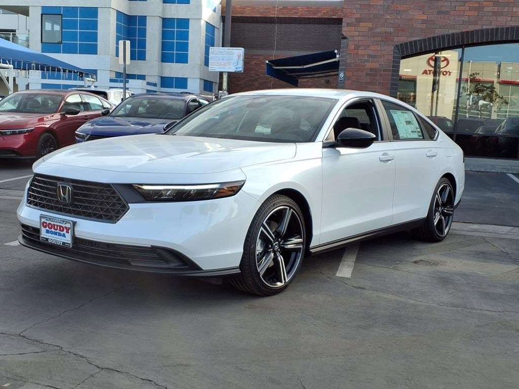 2025 Honda Accord Hybrid Sport photo 2