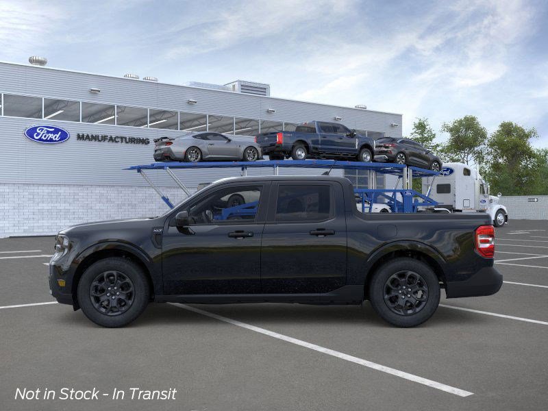 2025 Ford Maverick XLT photo 2