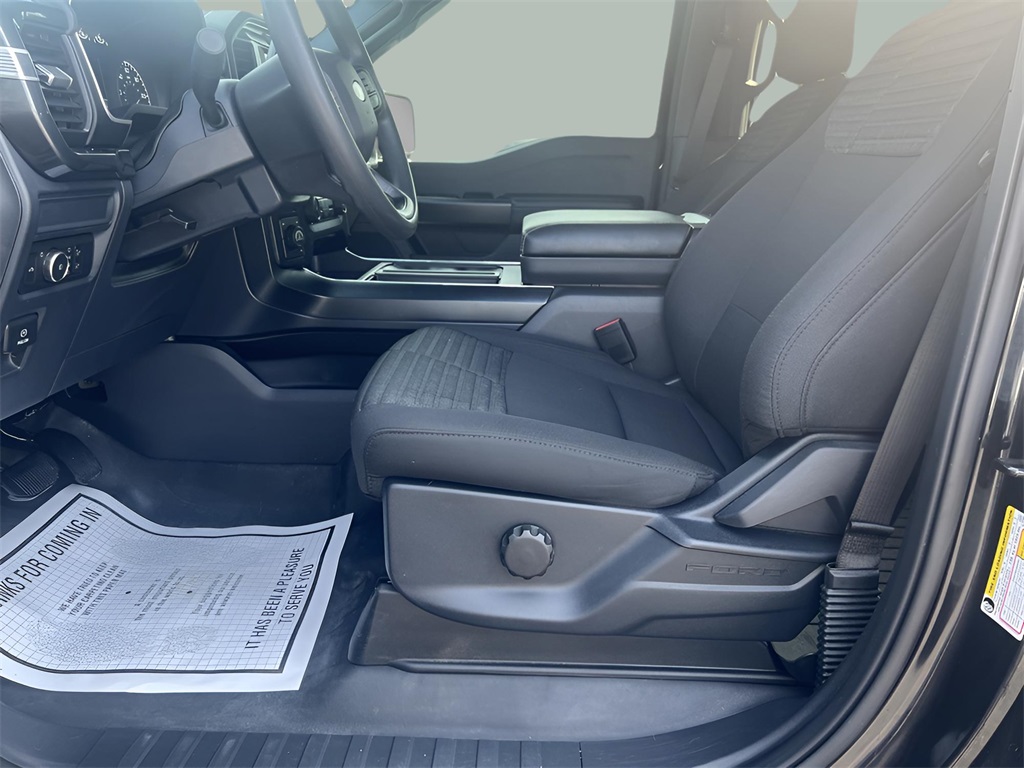 2022 Ford F-150 XL photo 18