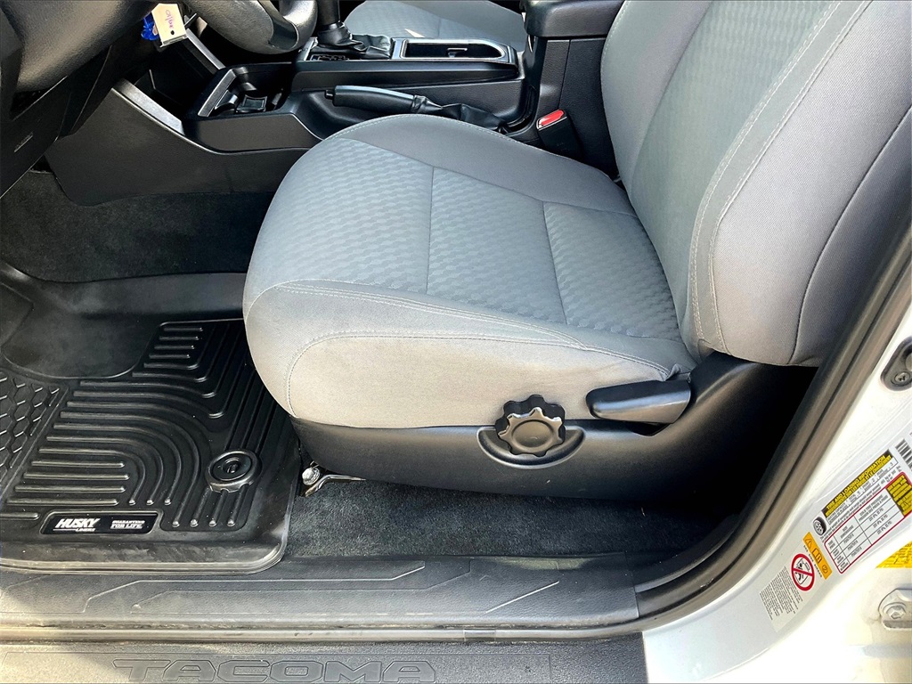 2020 Toyota Tacoma SR photo 29