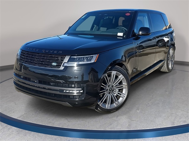 2025 Land Rover Range Rover SE's photo