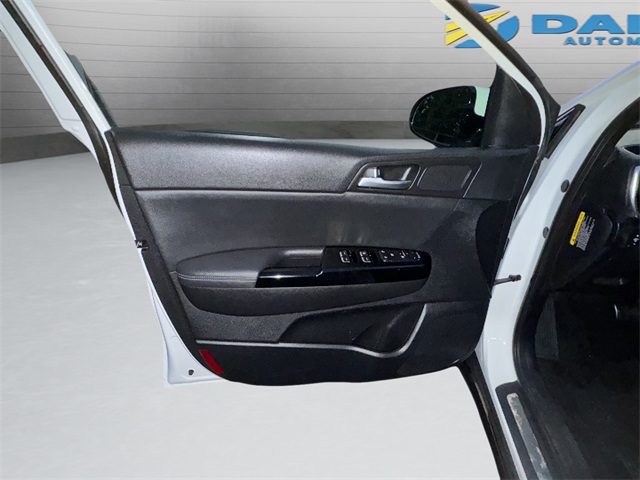 2020 Kia Sportage S photo 8