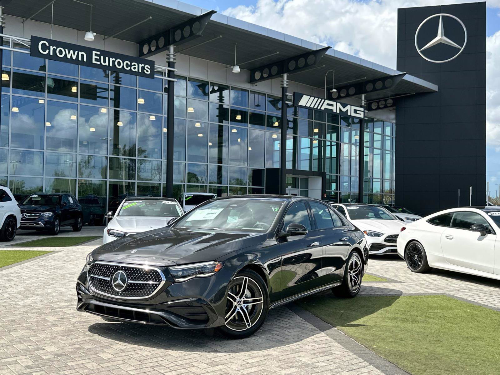 2025 Mercedes-Benz E-Class E350's photo